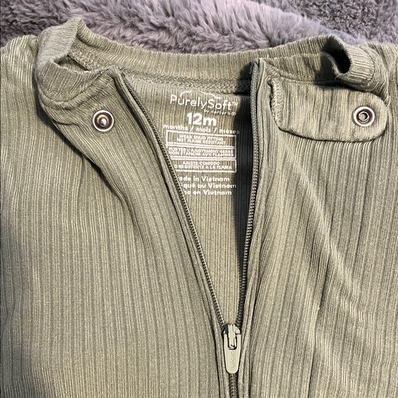 Carter's Colorful Footies Set - Cream, Green, Blue, Pink - Picture 7 of 9